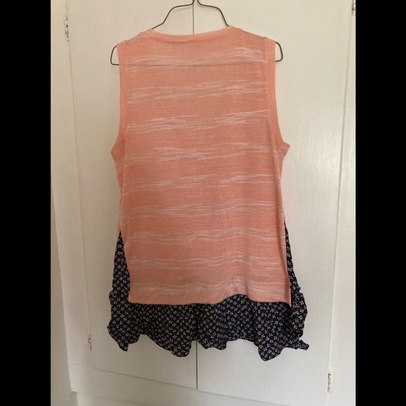 Top - Picture 3 of 3